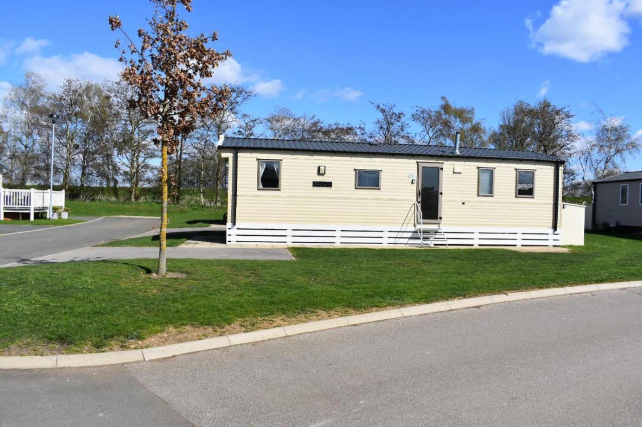 The Salsa Attractive Accomodation At Tattershall Lakes Exterior photo