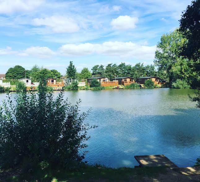 The Salsa Attractive Accomodation At Tattershall Lakes Exterior photo